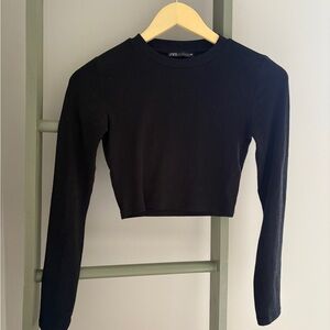 Zara Black Fitted Cropped Hoodie